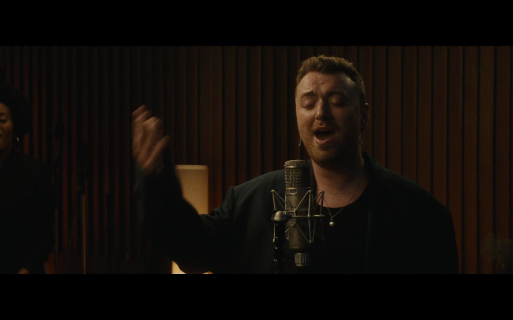 [图][Sam Smith] Love Me More Acoustic_1080p 不插电版