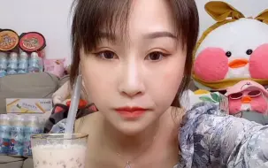 Tải video: 【柚子直播录屏（上）】8.15 麦片老板疯狂刷礼物 老板大气 生菜包烤肉 牛排