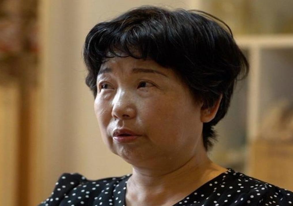 杜新枝熊磊一个在开封护房子,另外一个在九江抢房子,这人没救了