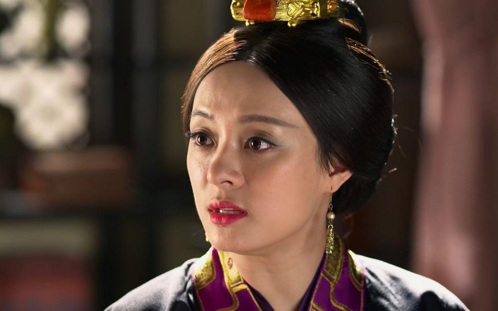 看见芾儿如此想念自己的父亲,芈月有些对义渠君于心不忍!