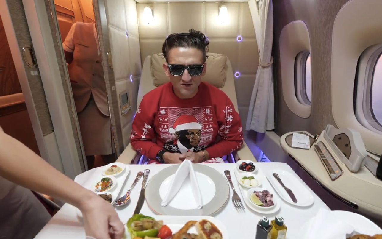 【Casey Neistat】体验阿联酋航空777新版头等舱(中字)哔哩哔哩bilibili