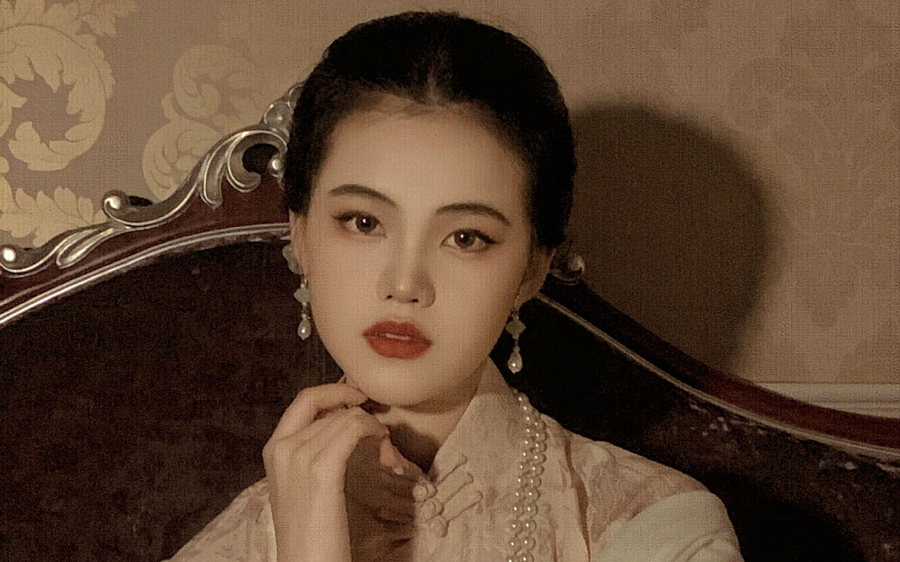 像花瓣一样的感觉民国古典桃花妆