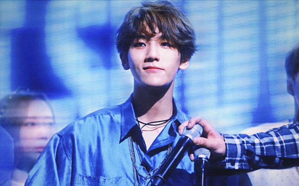 【边伯贤】男明星打歌舞台之著名蓝丝绸事件