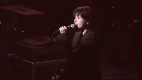 来年の夏もzard 坂井泉水 演唱会版 哔哩哔哩