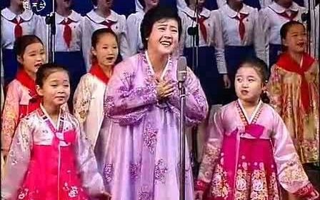 [图]朝鲜歌曲：不能忘记的思念（领唱：万景台学生少年宫指导教员、人民演员全惠英 2012）