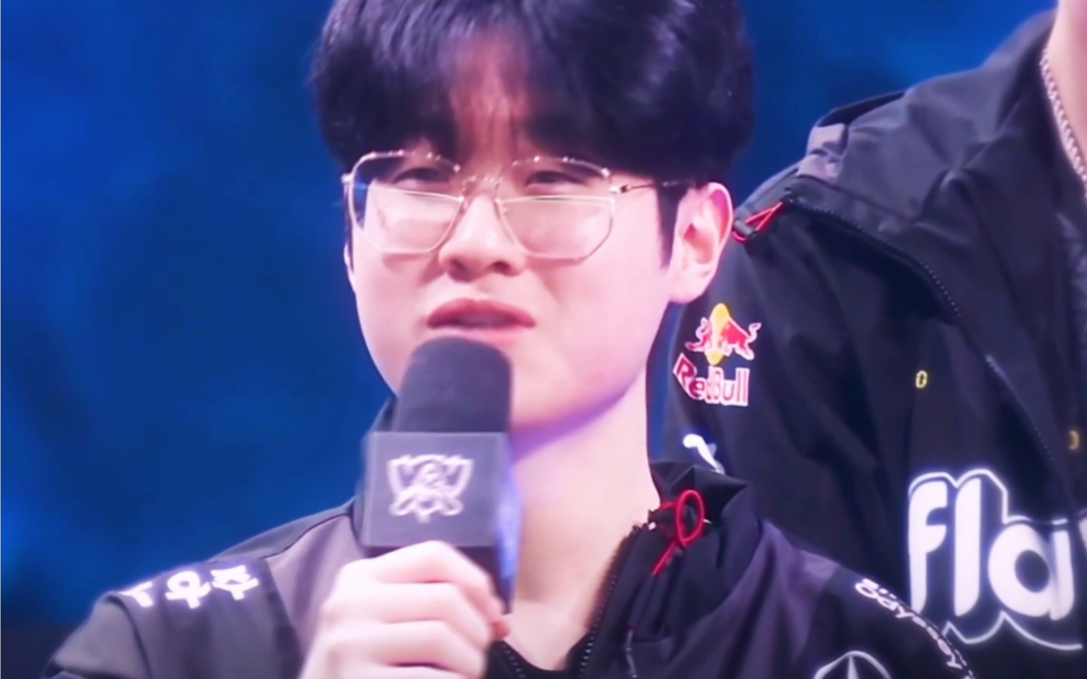 "四斩lpl上单"zeus宙斯:我就今天当世界第一上单,明天开始就再次以