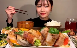 Download Video: 【モッパン食堂】中字 | 五花肉卷套餐