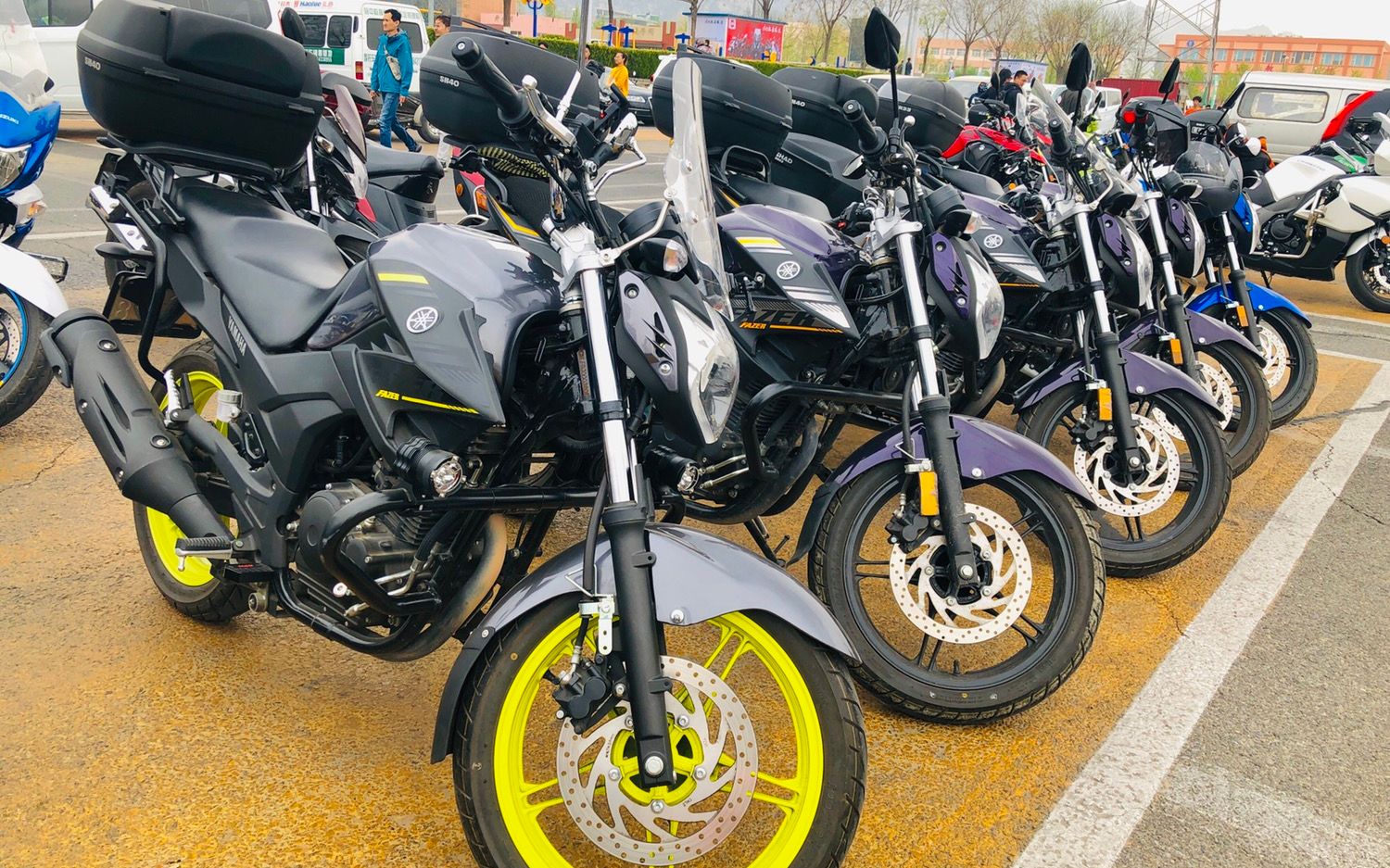 飞致小聚试驾川崎z900海淀驾校摩托车嘉年华一览