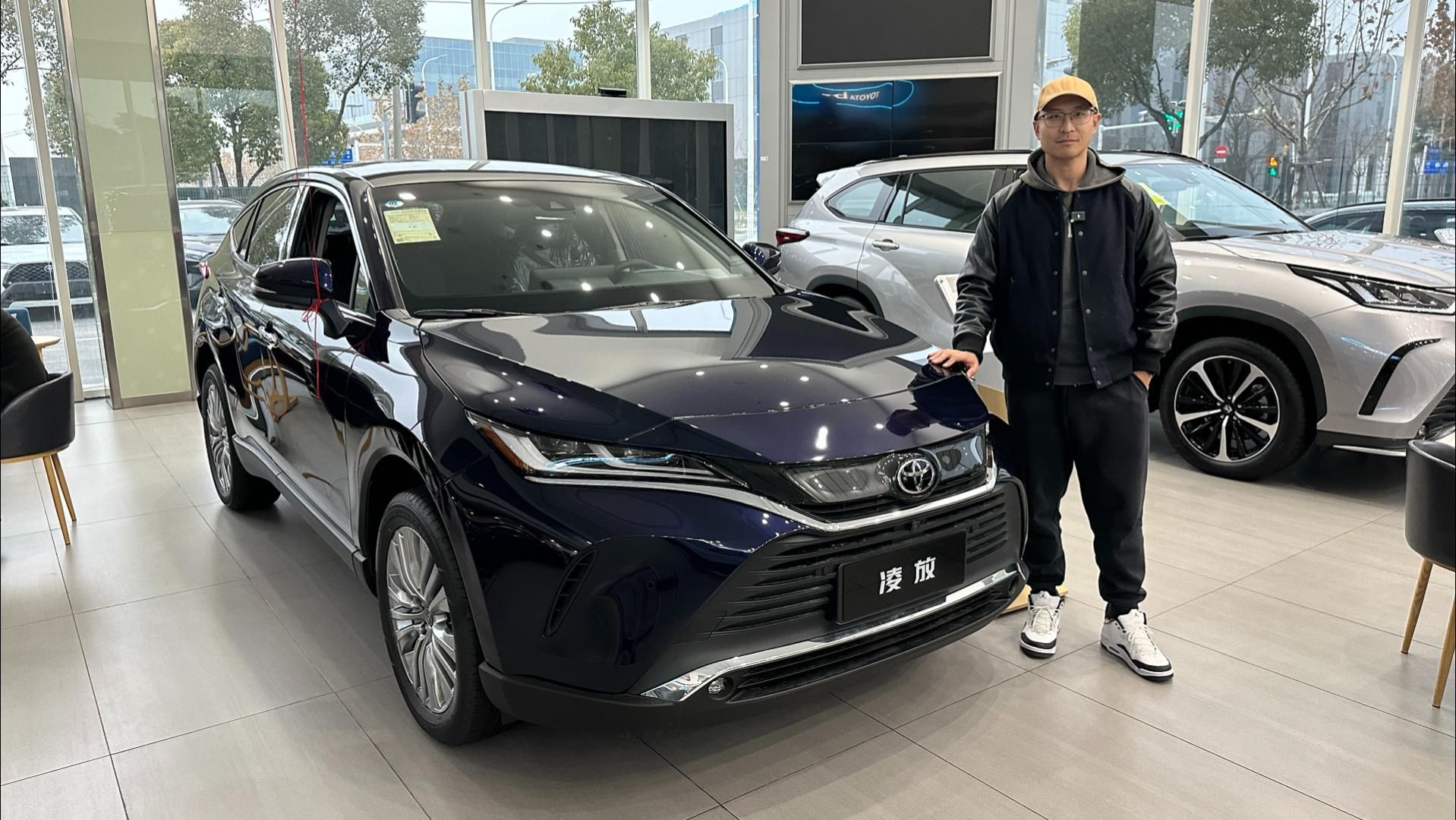 比RAV4更精致,有点像雷克萨斯NX!丰田凌放值得买吗?哔哩哔哩bilibili