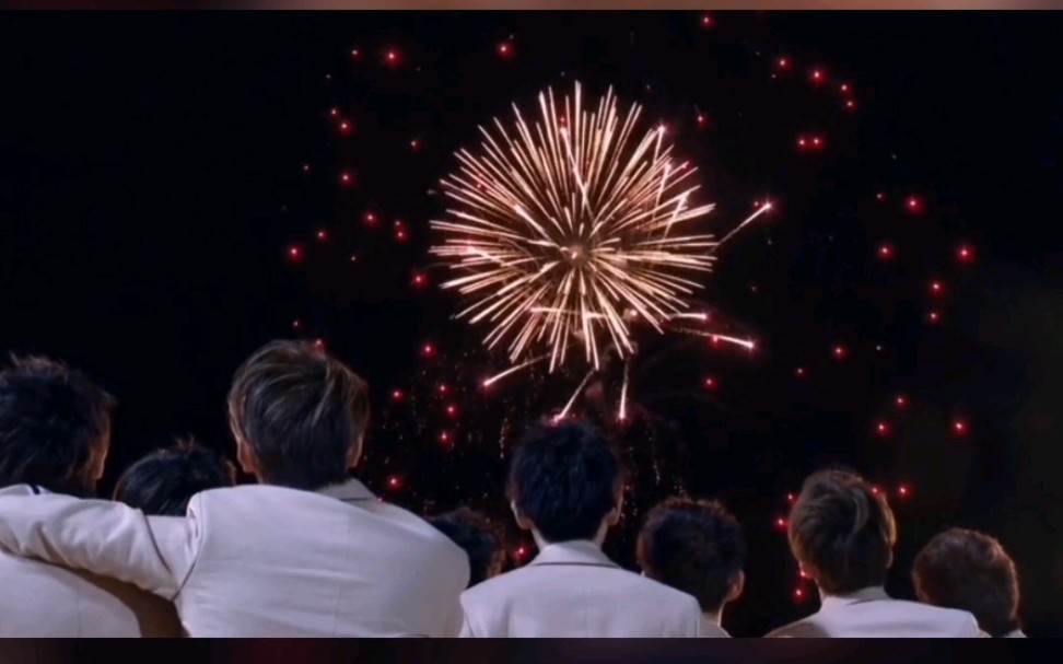 r1se重回星光岛回到了梦开始的地方还有100天他们就要解散了他们鞠躬