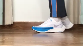 Download Video: 耐克vaporfly next%2 识货1029购入