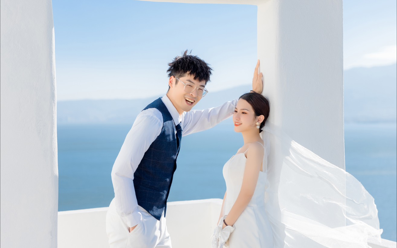 小陈和老李的婚纱照:云南大理