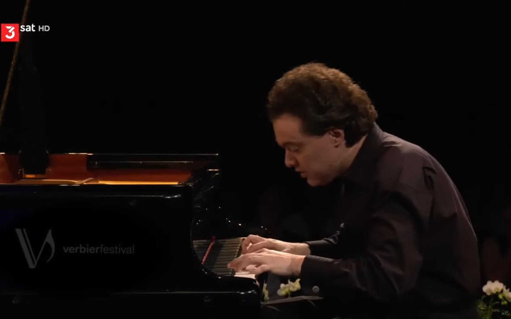 [图]贝多芬（黎明/华尔斯坦）奏鸣曲 Piano Sonata no. 21 in C major 'Waldstein' Op. 53 Evgeny Kissin