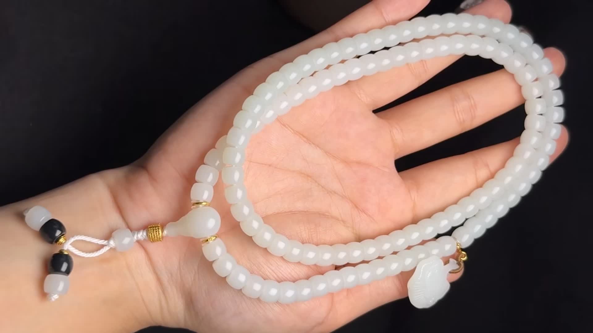 和田玉老型珠项链佛珠链 直切 料子老气 白度好 密度高 结构细腻 油性