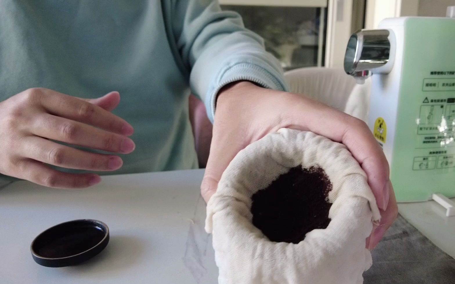 又爱咖啡又爱茶最简易的手冲咖啡茶杯兼容一块纱布就够