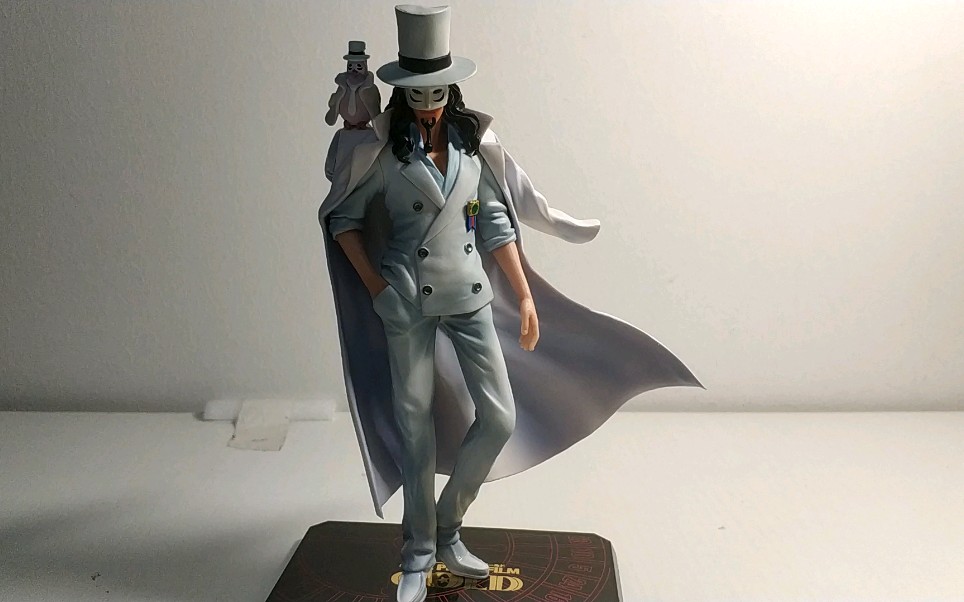 figuartsgold路奇手办黑暗的正义