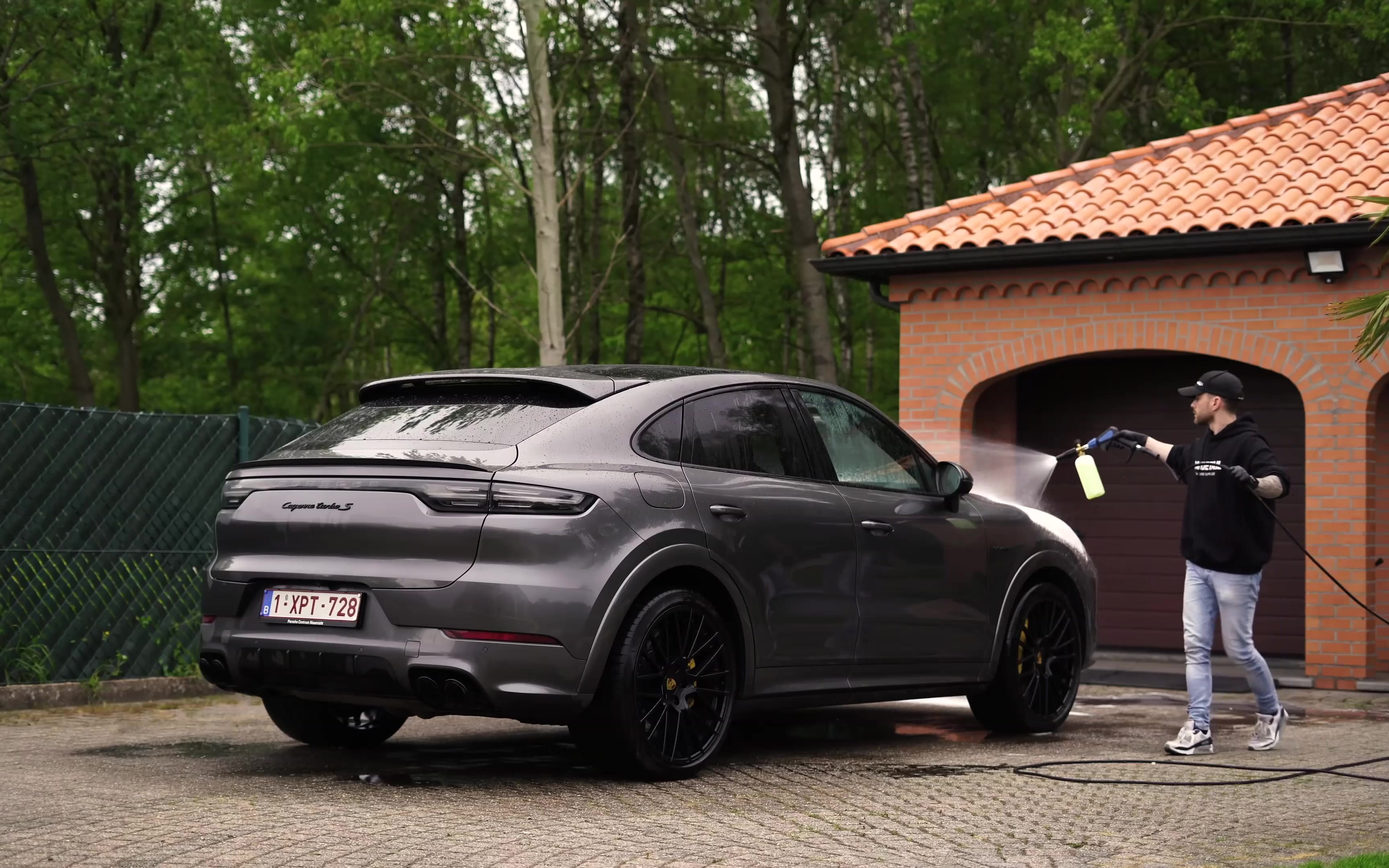 【搬运-vermijl car detail】内饰深度清洁保时捷卡宴turbos