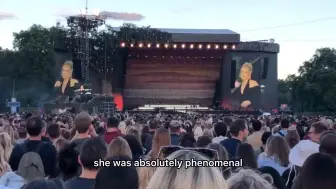 Download Video: Adele阿黛尔和她儿子一起看了碧梨上周在Glastonbury音乐节上的演出