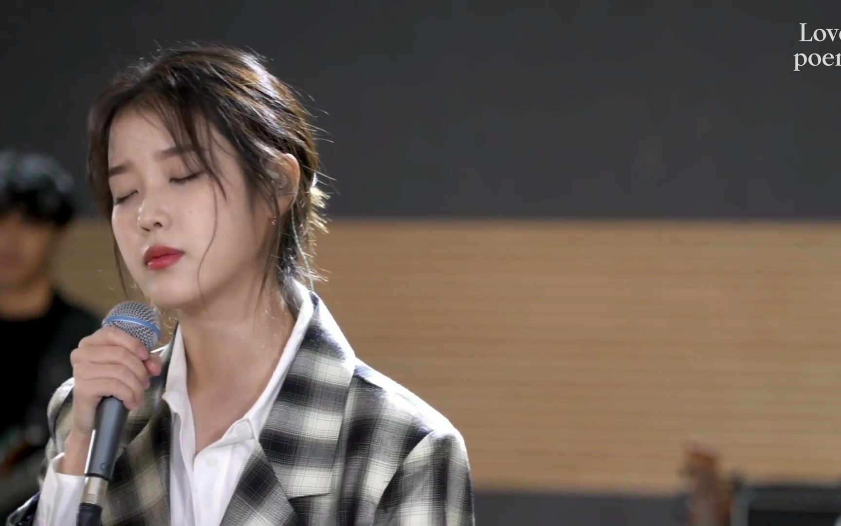 4k超清【iu】"love poem"