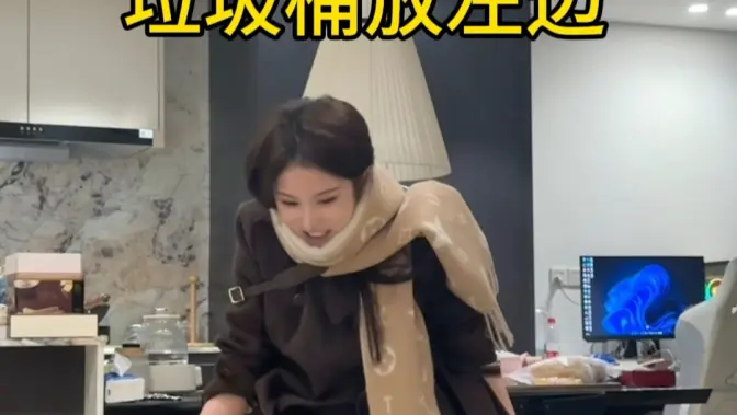 模拟女生上公厕(地狱难度版
