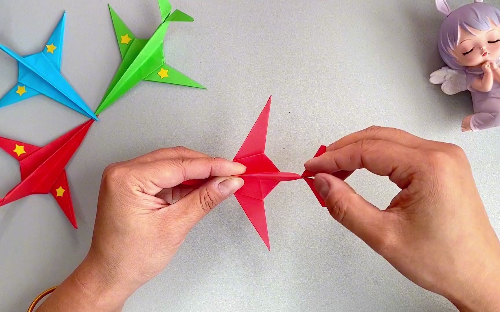 风扇旋转纸飞机的折法图片