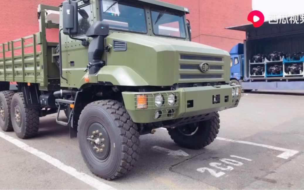 国产新一代军用战车 ,比乌尼莫克还要霸气