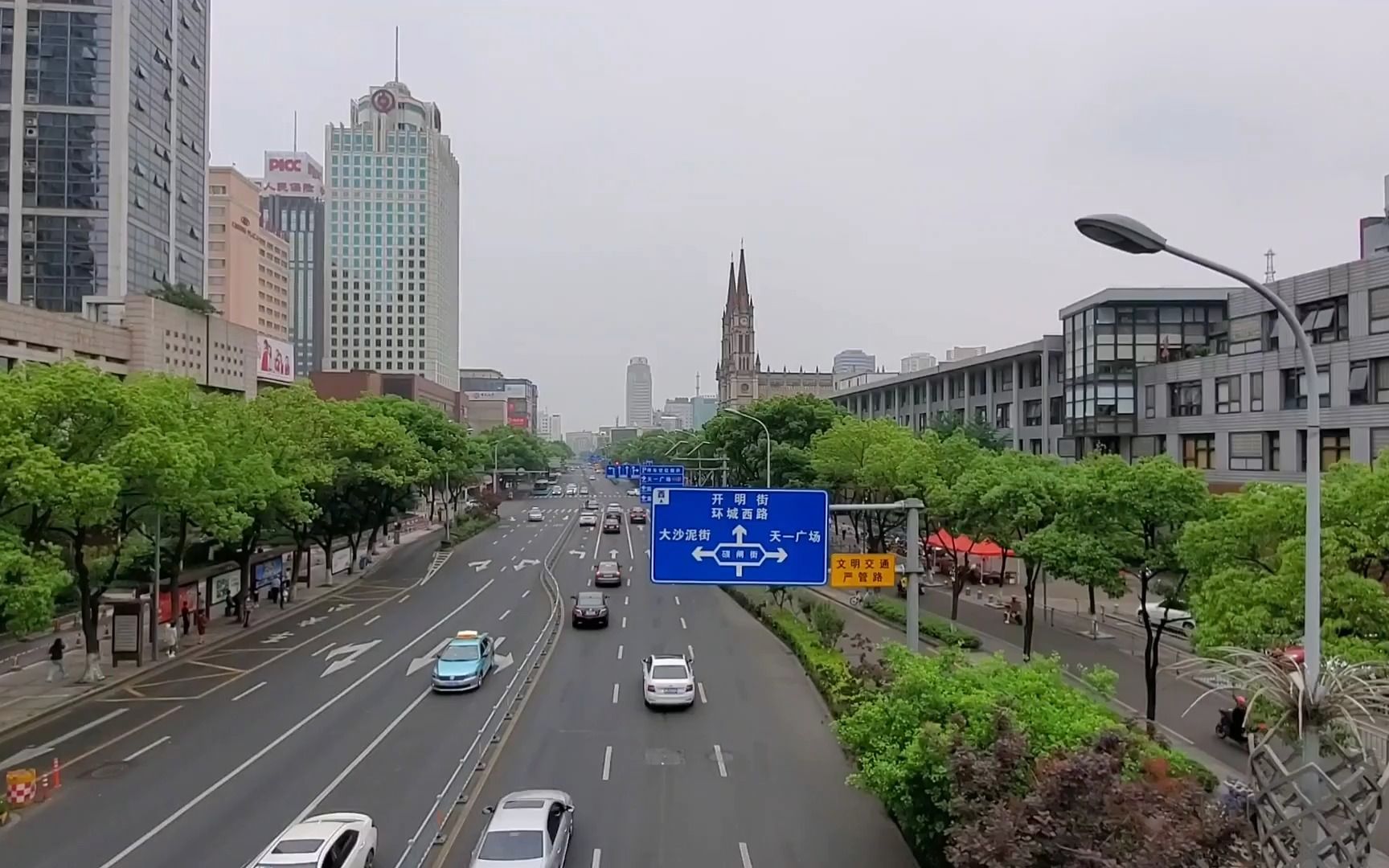 实拍宁波市中心,太繁华了,不愧是新一线大城市哔哩哔哩bilibili