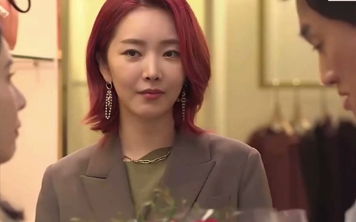 爱神派对这女的是要开始报f男主了吗