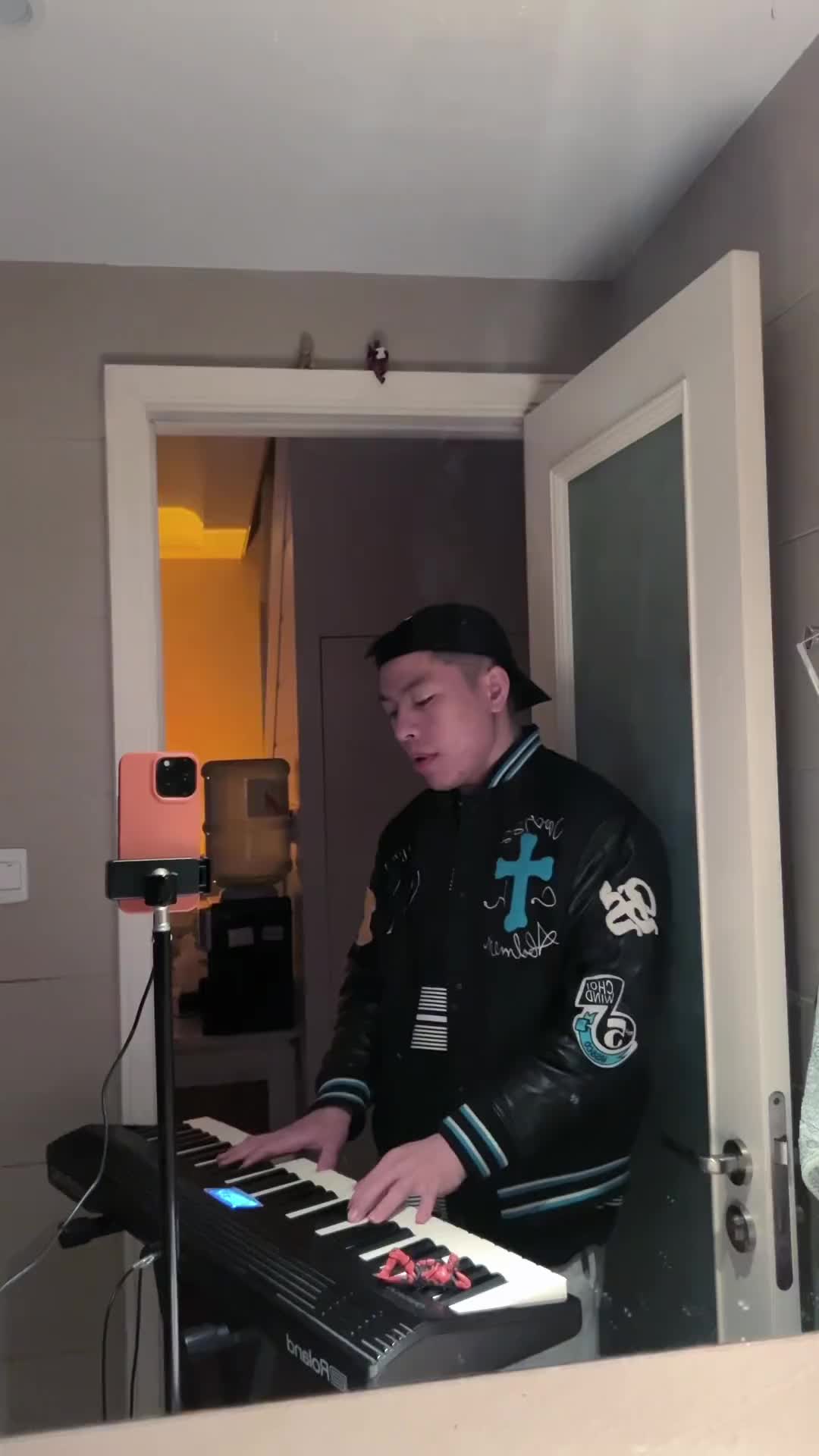 好喜欢keshi现场唱的always有没有跟我一样喜欢的ke