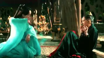 两个女生长得一模一样，连丈夫都分不清