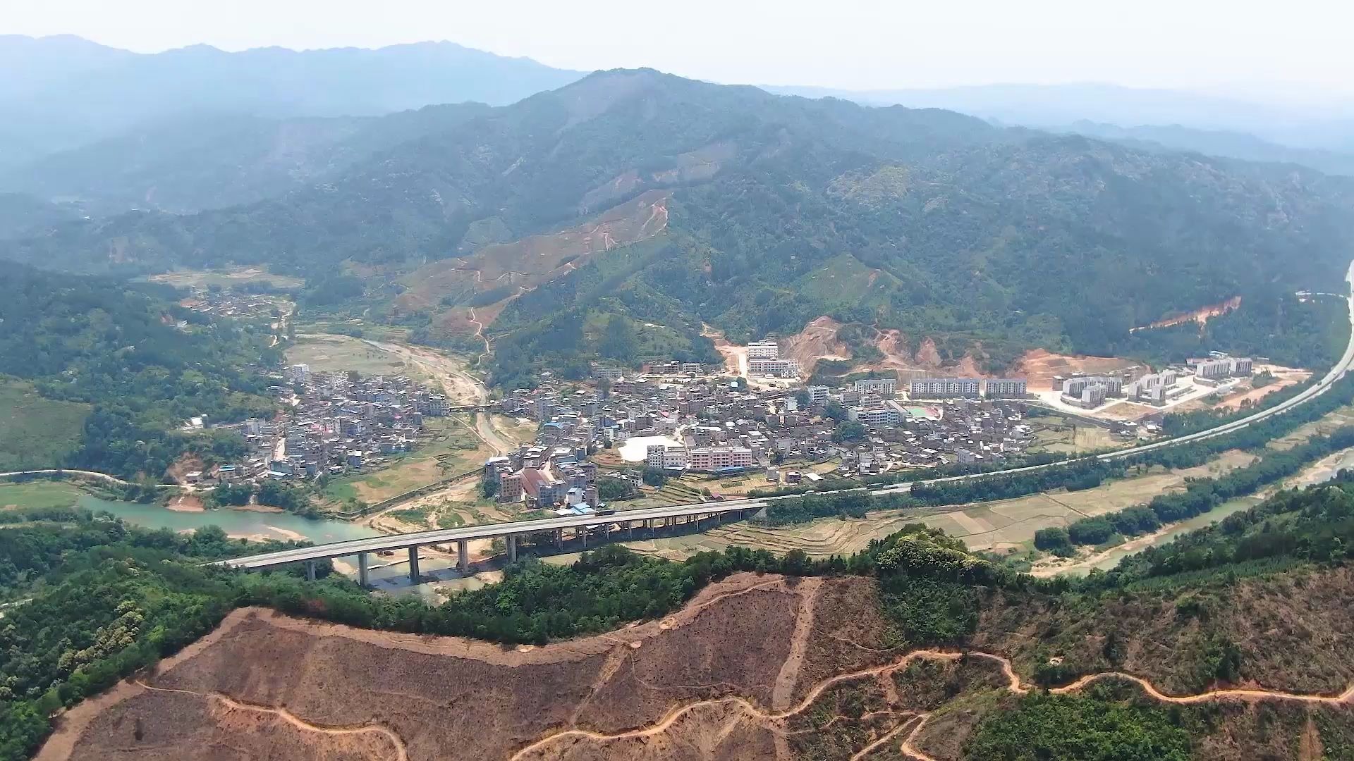 富罗镇_哔哩哔哩 (゜-゜)つロ 干杯~-bilibili