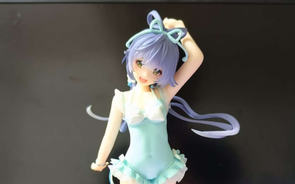 差不多十年老粉的第一个洛天依手办,酒后开箱视频,细节该有都有,基本