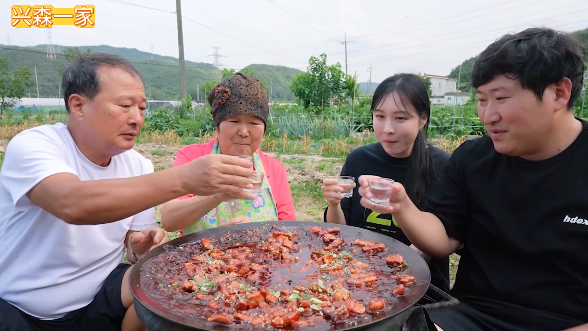 兴森一家:又甜又咸的炭烧卤五花肉!哔哩哔哩bilibili