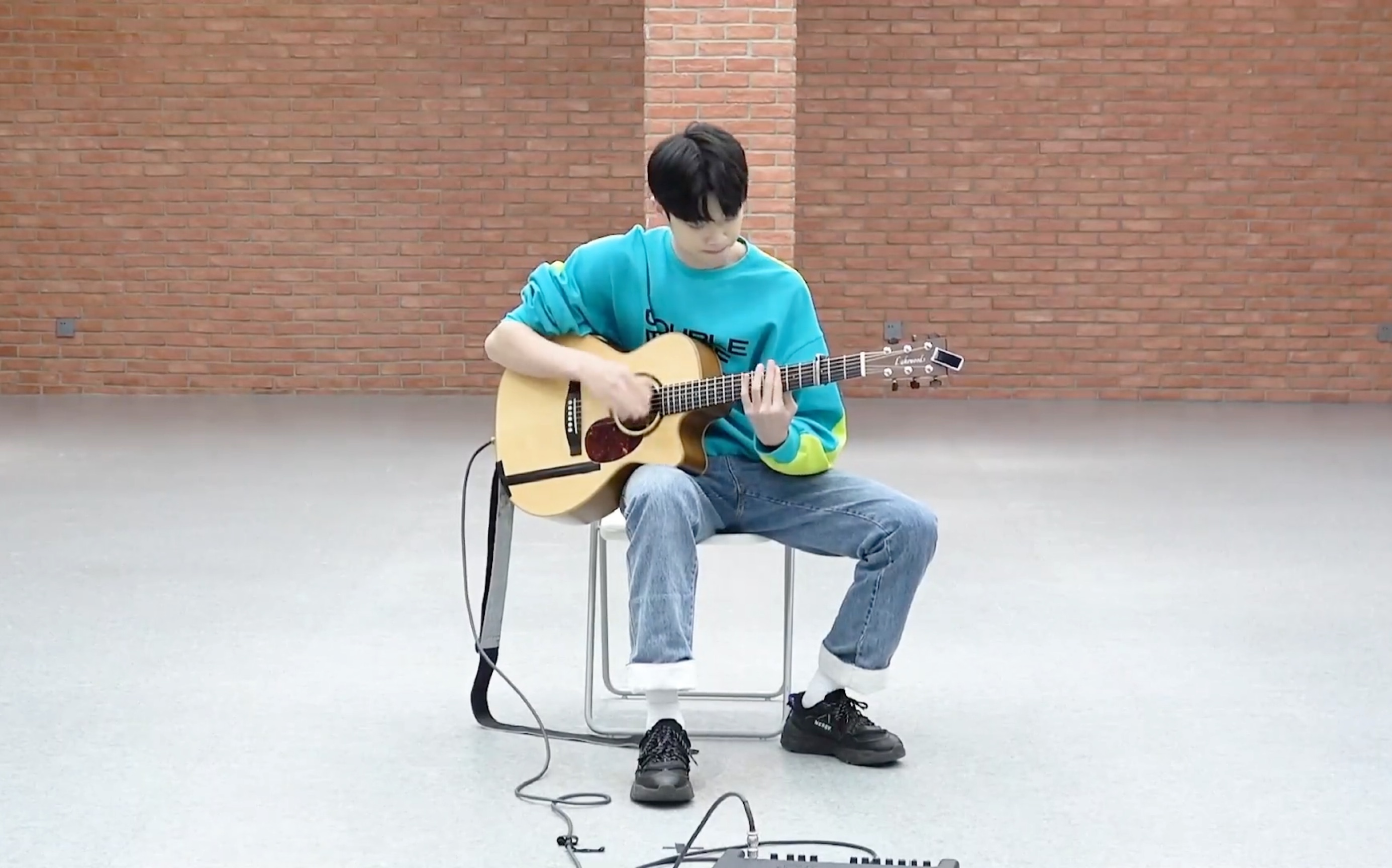 创造营2021张嘉元名侦探柯南主题曲指弹吉他翻弹