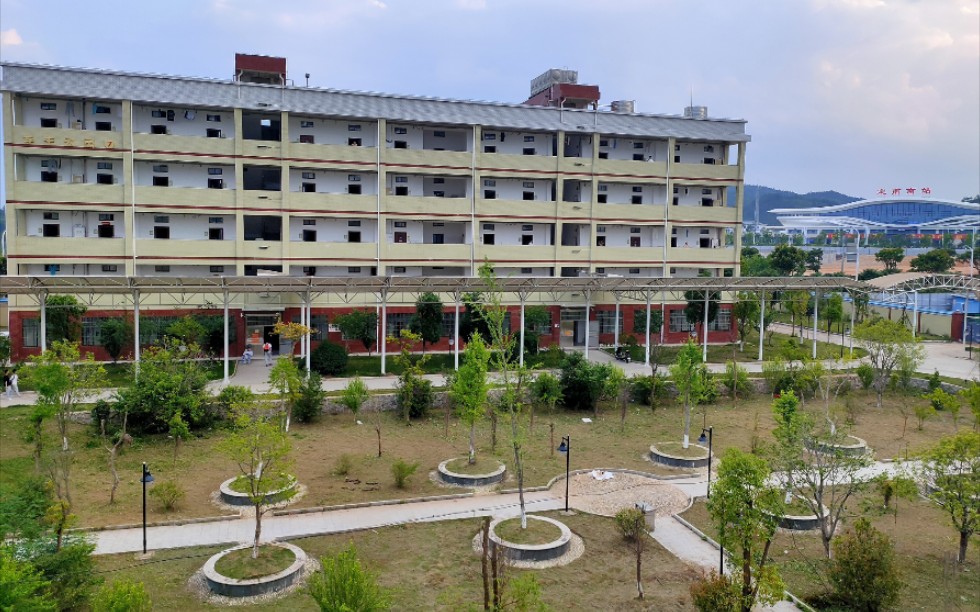 定南中学 7栋宿舍