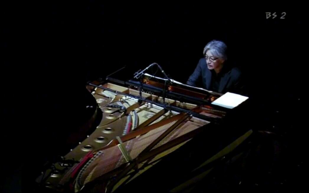ryuichi sakamoto Playing the piano 2009 Japan part_哔哩哔哩_bilibili