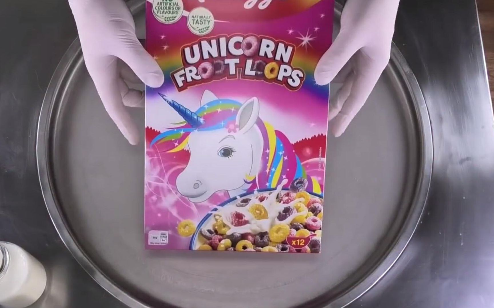 如何制作彩色的frootloops冰淇淋卷