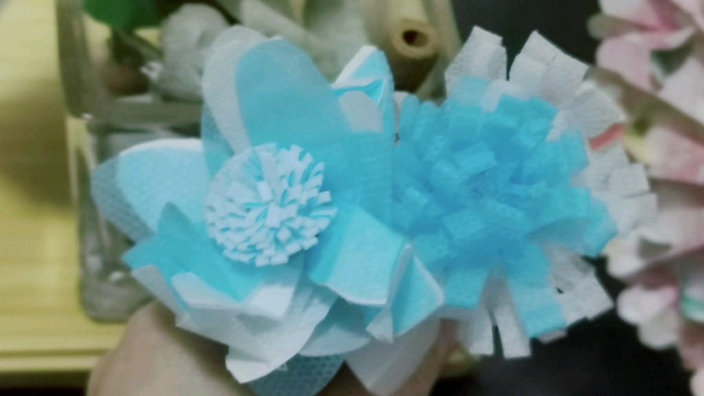 手工日常46口罩花儿学个废物利用口罩做的花还是很好看的希望疫情早起