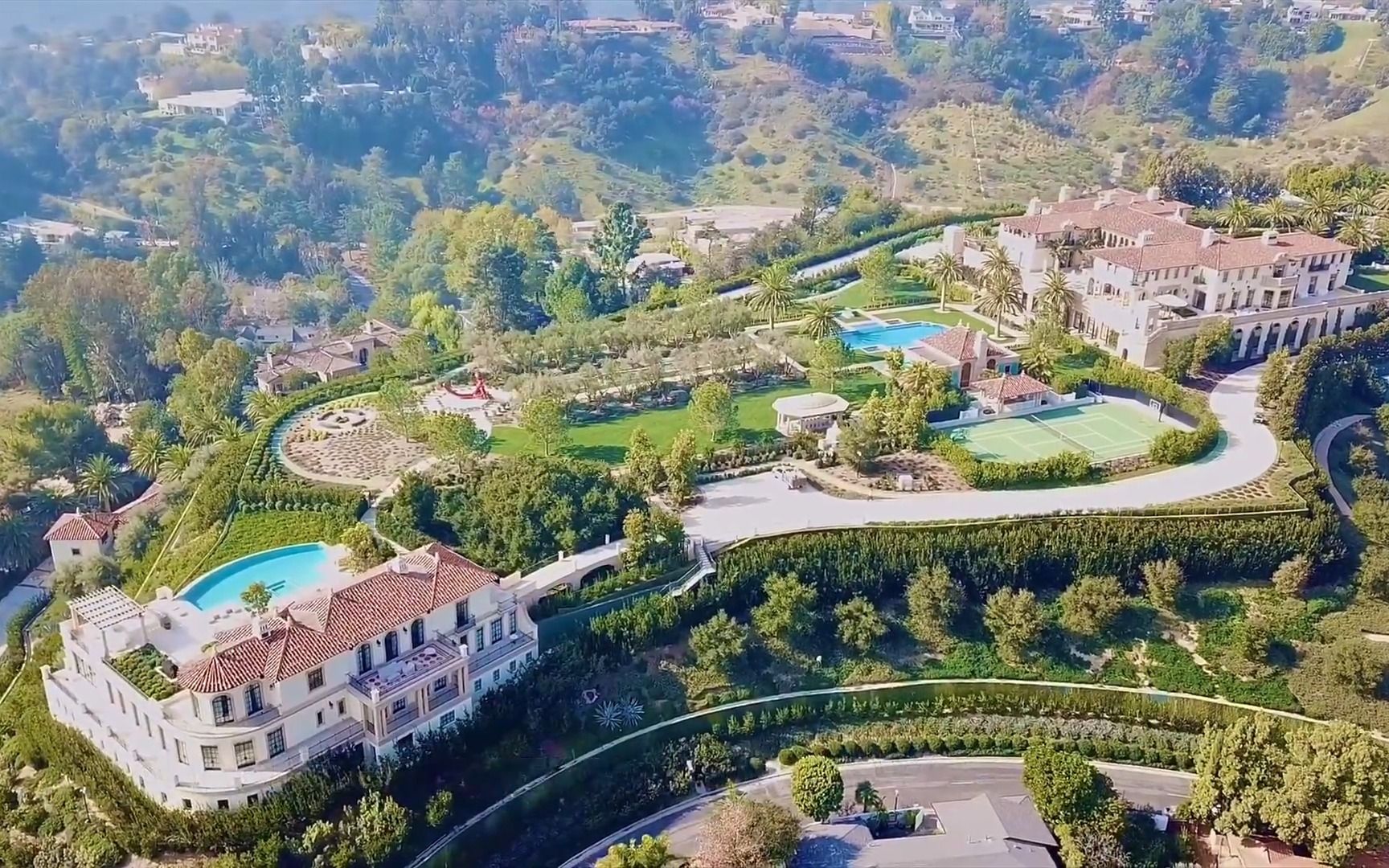 卡塔尔王室3亿美元,占地8英亩的巨大庄园贝莱尔超级豪宅