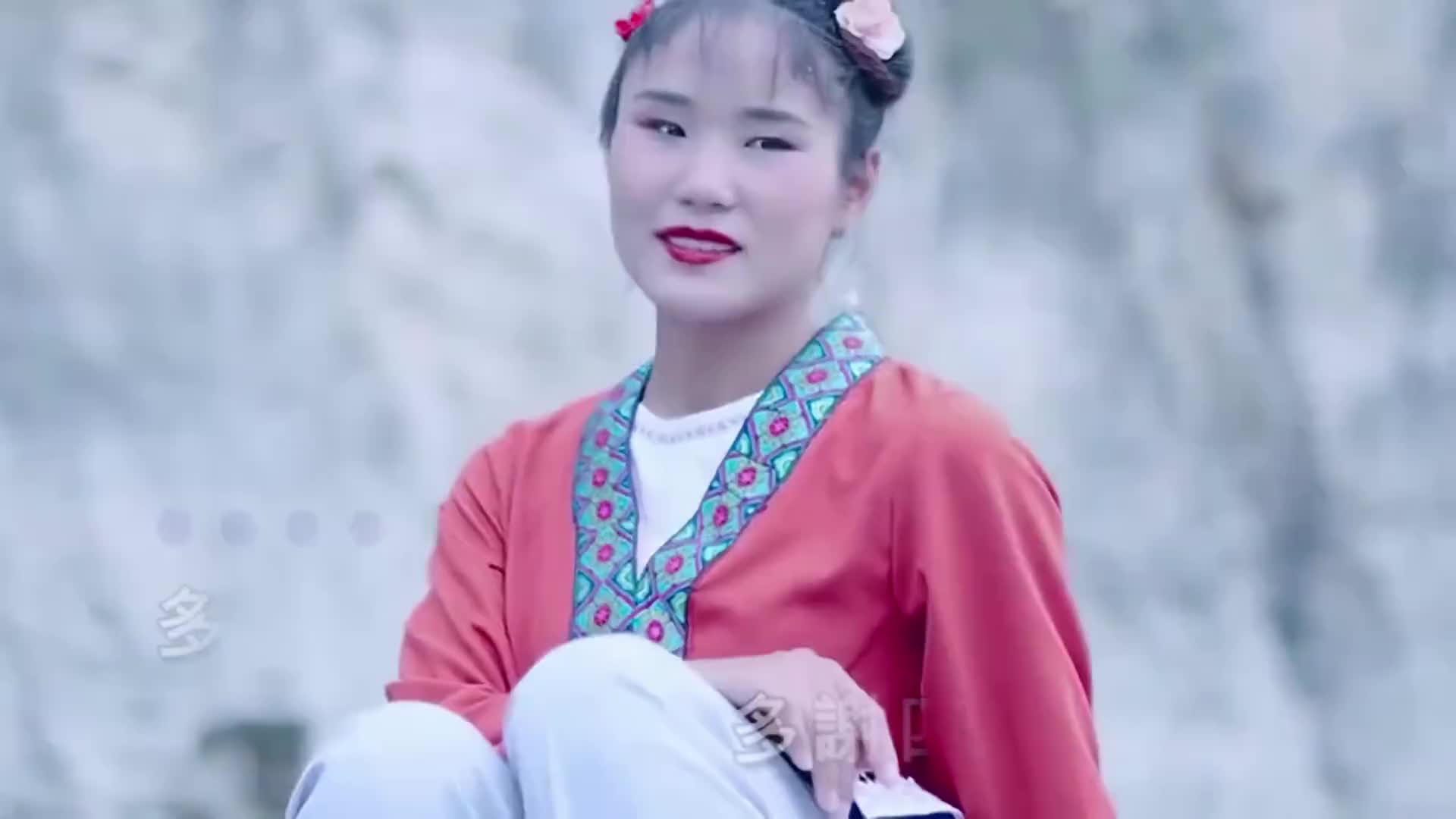 双双传媒小双从头开始新版刘三姐
