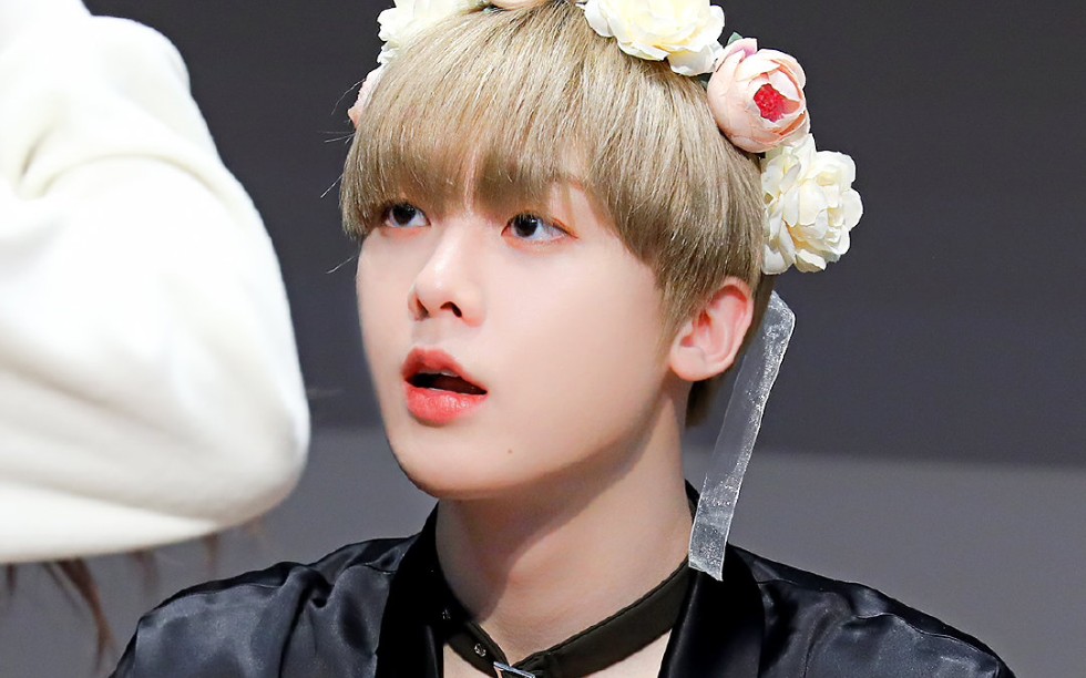 【astro】忙内三哈尹产贺和aroha说晚安(流水嘉宾: 队长&彬尼 )