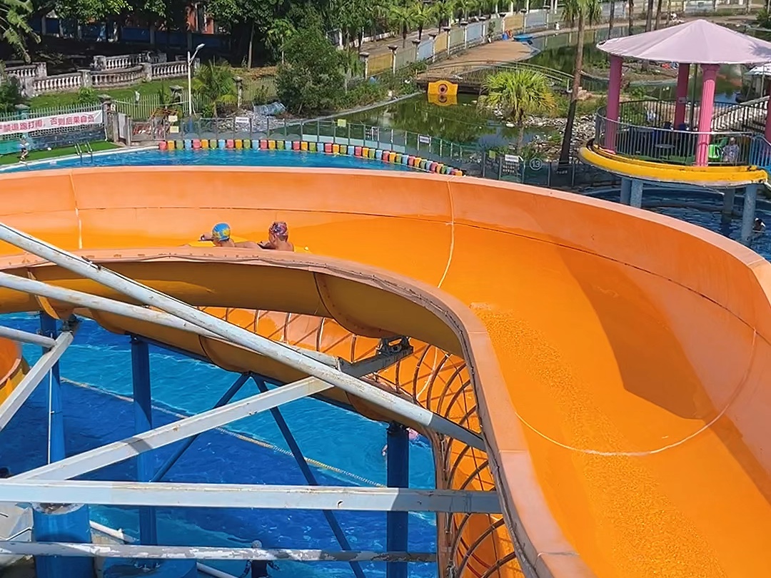99东莞桥头水上乐园,让你心跳加速!