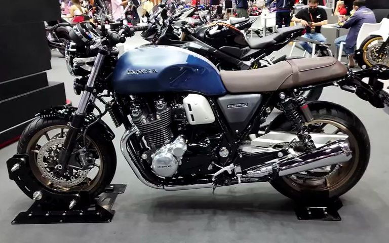 新蓝色2022本田cb1100rs