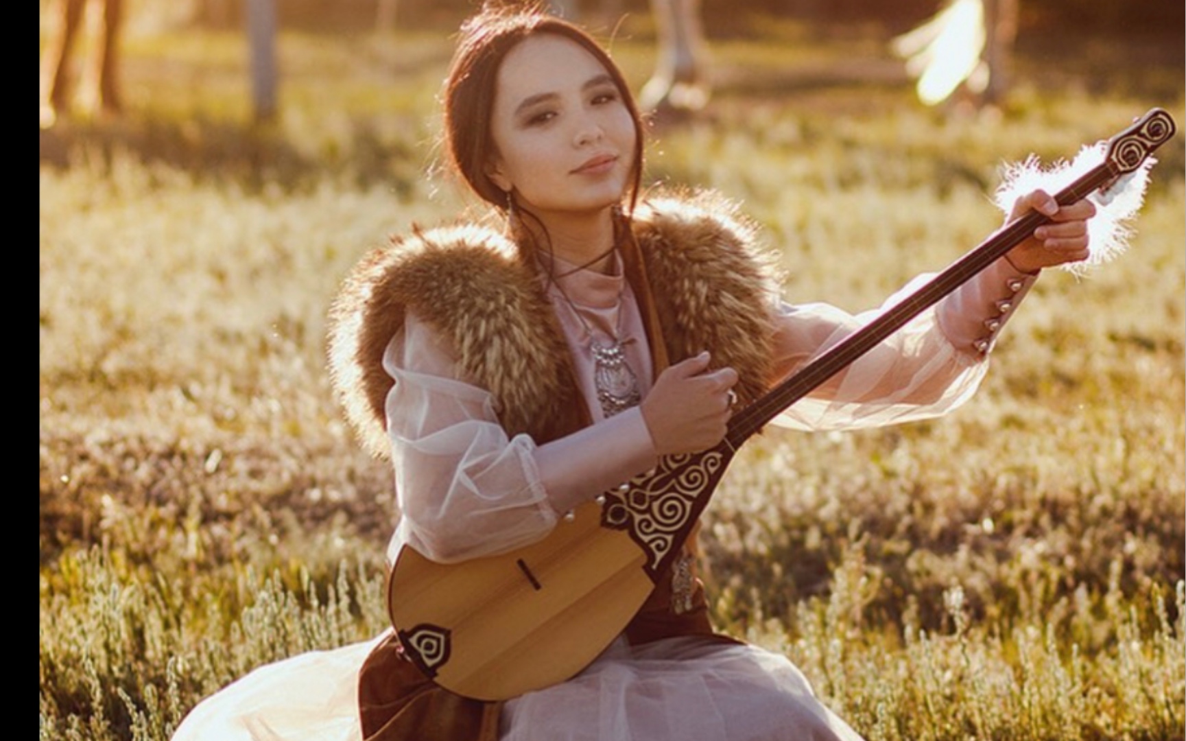 冬不拉弹奏三曲 - 玛尔江_哔哩哔哩_bilibili