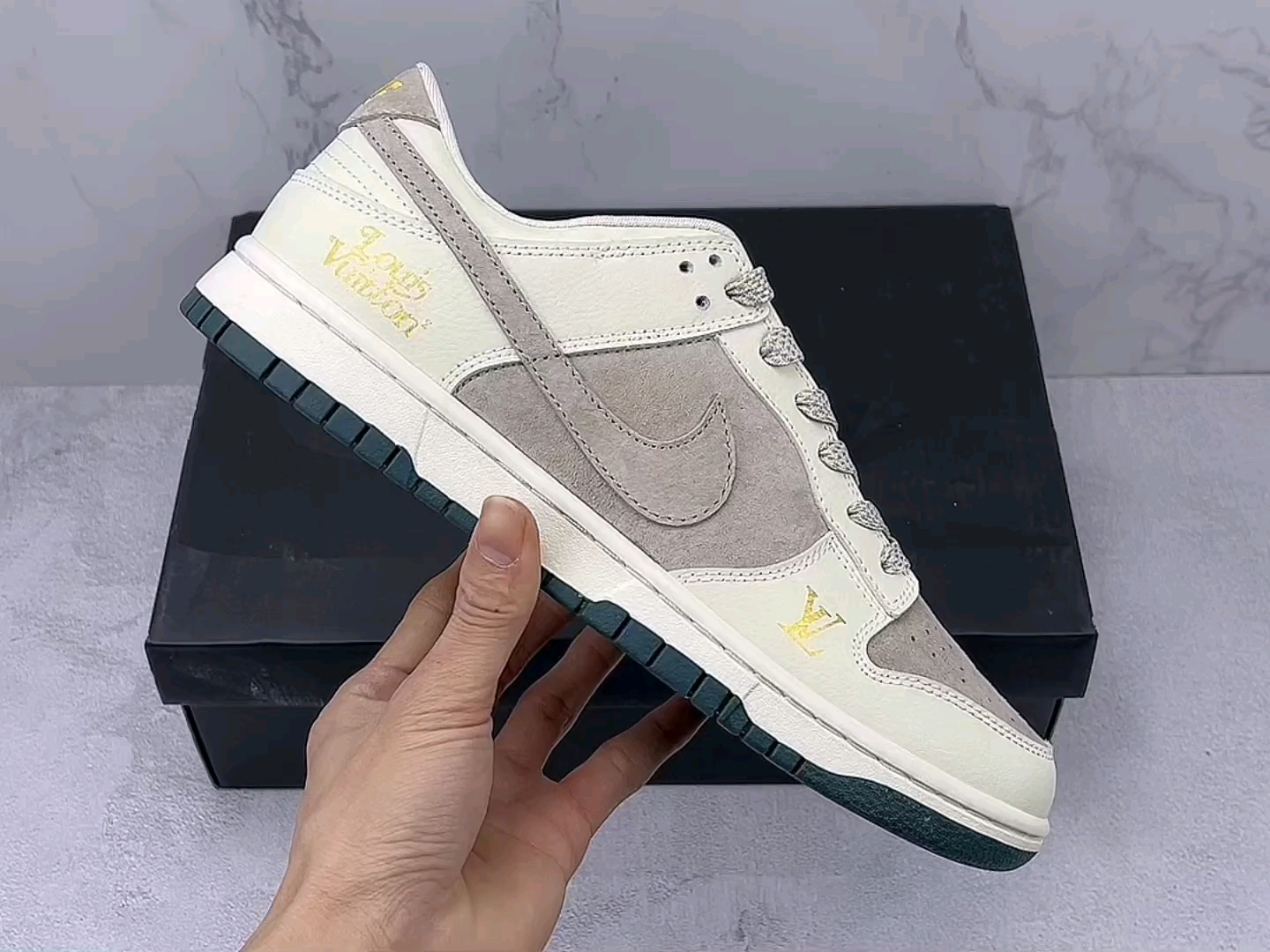 实拍视频dunk lv联名 白灰色 nike原装独家版型大厂出货货号:fc1688