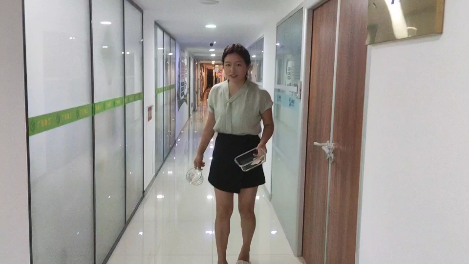 看看四楼其他公司饭堂饭菜咋样，在广州只需要15元一餐哦，图的就是干净卫生