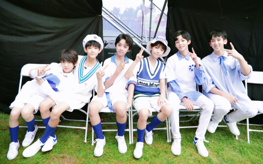 【张铭浩后援会】1129亚洲音乐盛典 乐华少年颁奖仪式 表演阶段