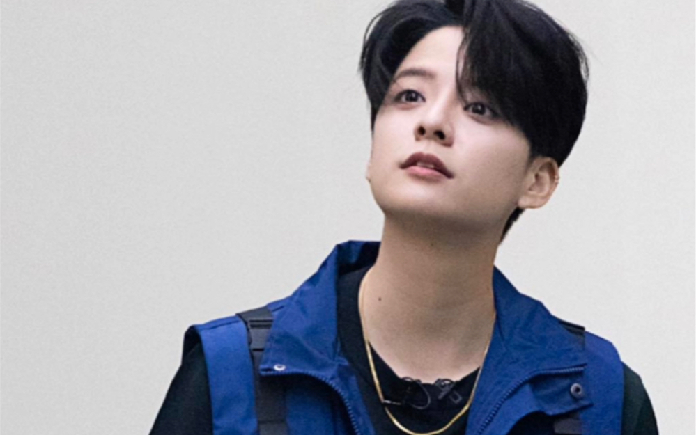 今日份的多巴胺仍然由amber刘逸云提供!