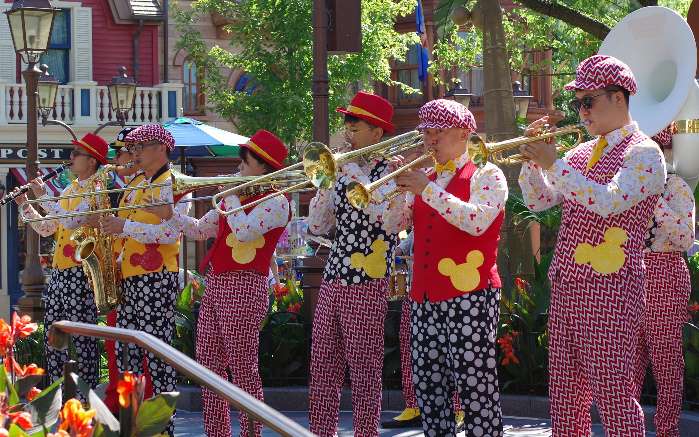 上海迪士尼乐团演奏曲目《狮子王》中《i just cant wait to be king