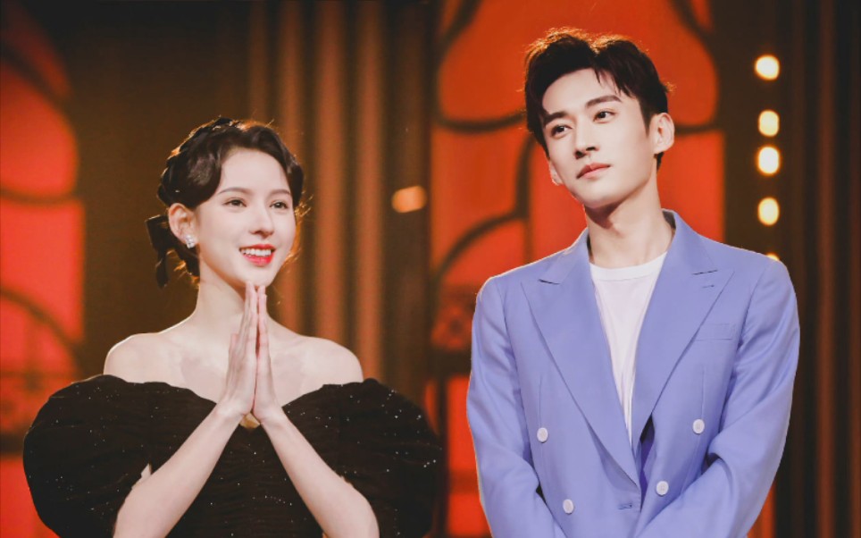 【义如往曦】真情侣果然就是最甜的,最好的爱情就是我陪你打打闹闹!